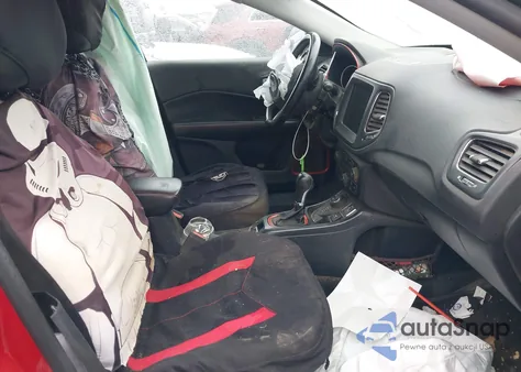 2020 Jeep Compass Trailhawk 4X4 from USA, damaged, VIN 3C4NJDDB8LT232665